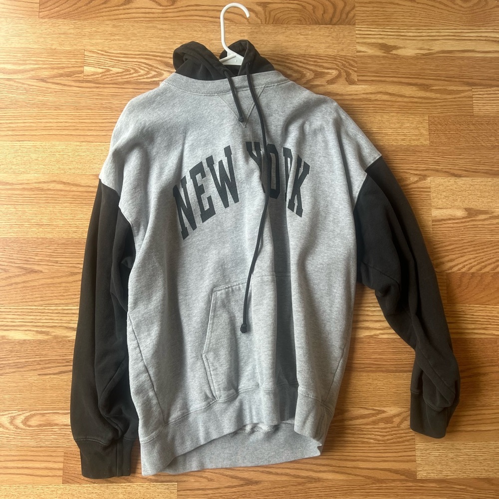 Brandy Melville New York Hoodie